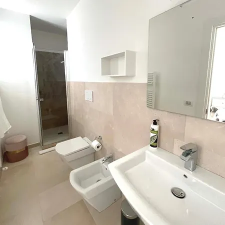 Augustea B&B 산니칸드로디바리