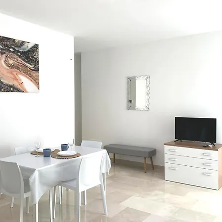 Augustea Sannicandro di Bari